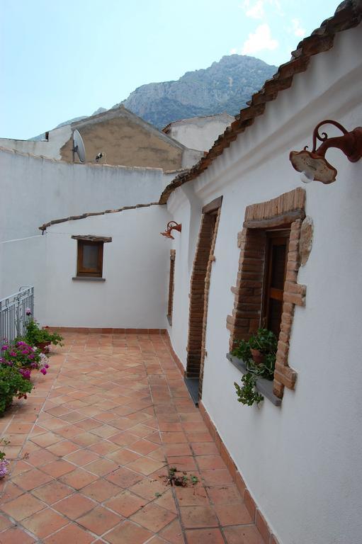 Rifugio Di Galte Bed and Breakfast Galtellì Buitenkant foto